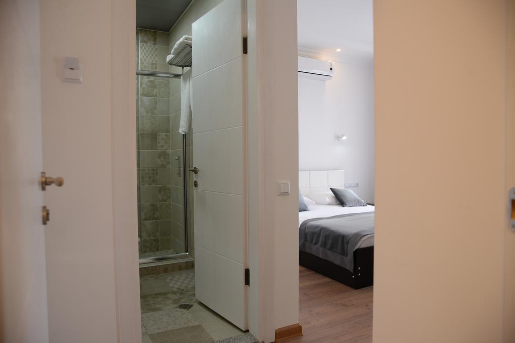 Guest House Gantiadi 바투미 외부 사진